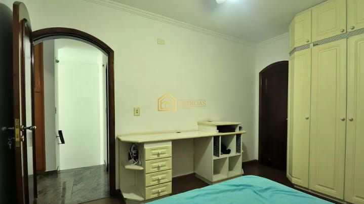 Sobrado à venda com 4 quartos, 300m² - Foto 58