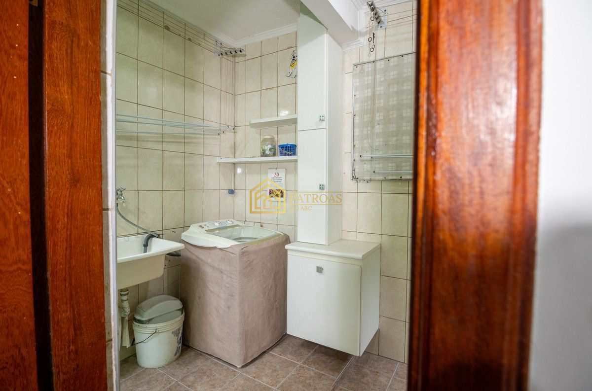 Sobrado à venda com 3 quartos, 210m² - Foto 32