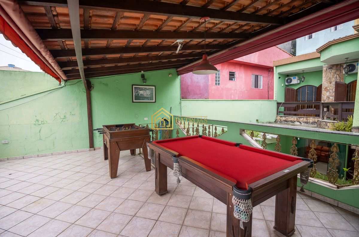 Sobrado à venda com 3 quartos, 210m² - Foto 15