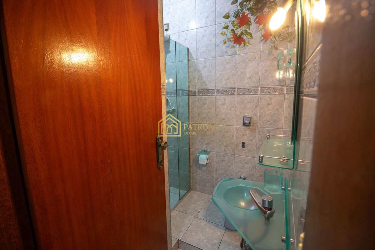 Sobrado à venda com 3 quartos, 210m² - Foto 35