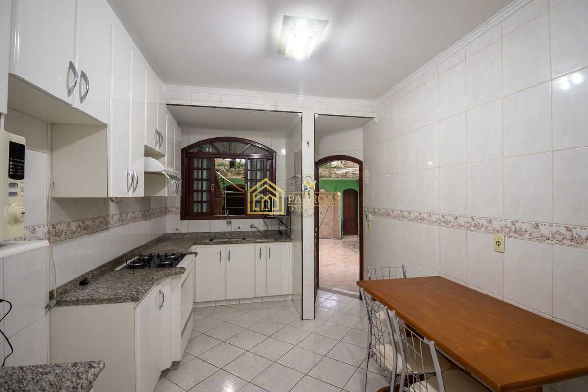 Sobrado à venda com 3 quartos, 210m² - Foto 19