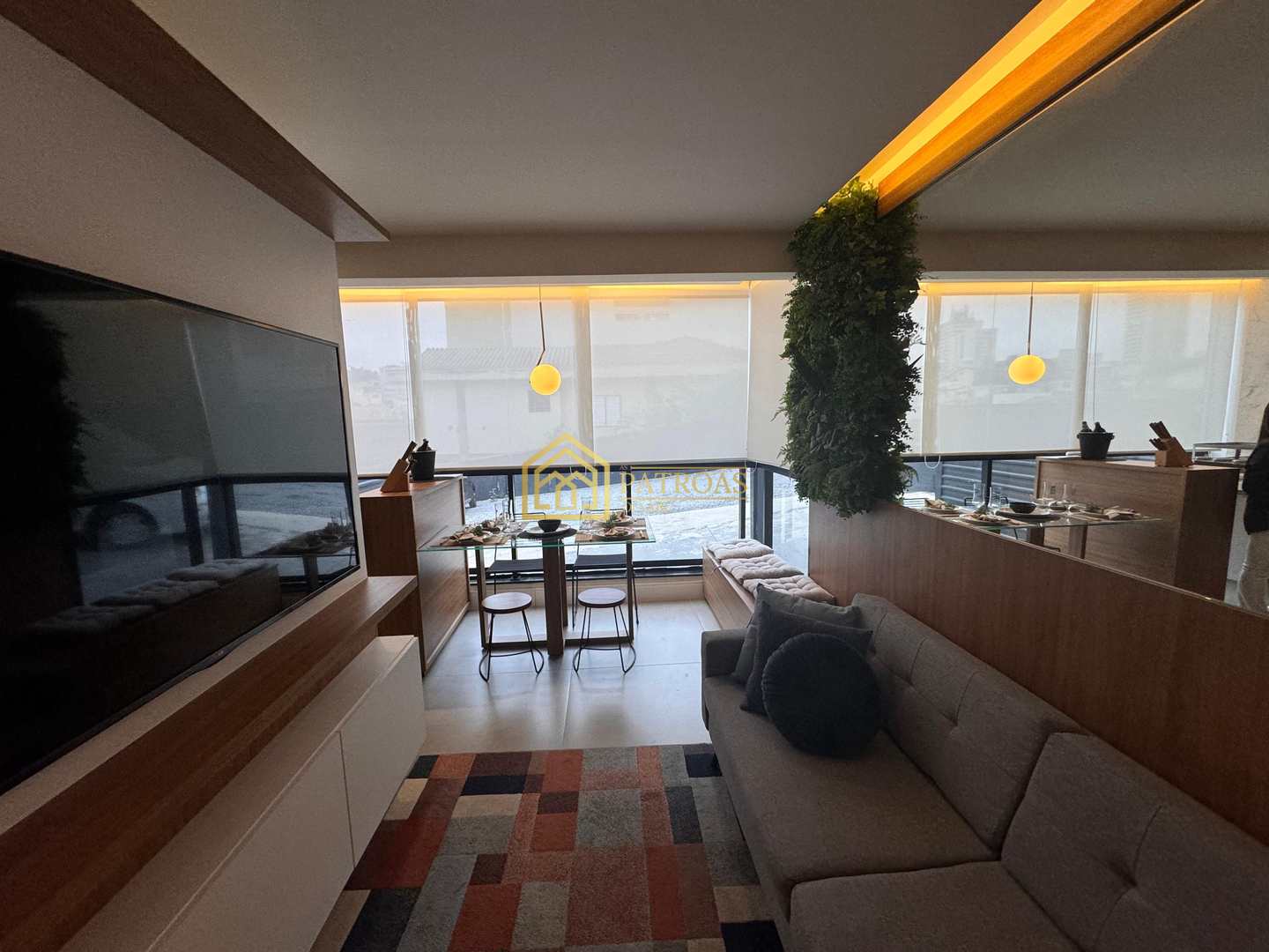 Apartamento à venda com 3 quartos, 65m² - Foto 2