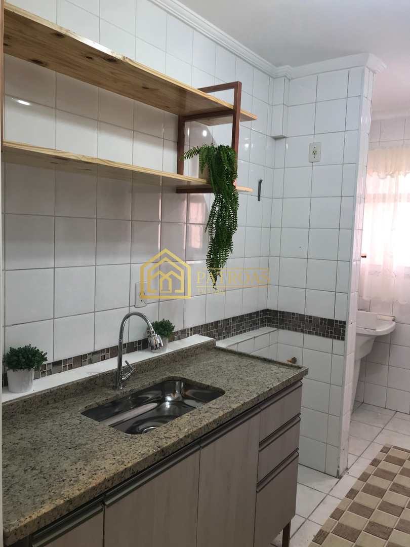 Apartamento à venda com 2 quartos, 61m² - Foto 14