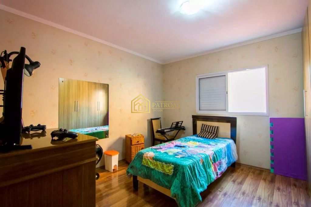 Sobrado à venda com 3 quartos, 250m² - Foto 21