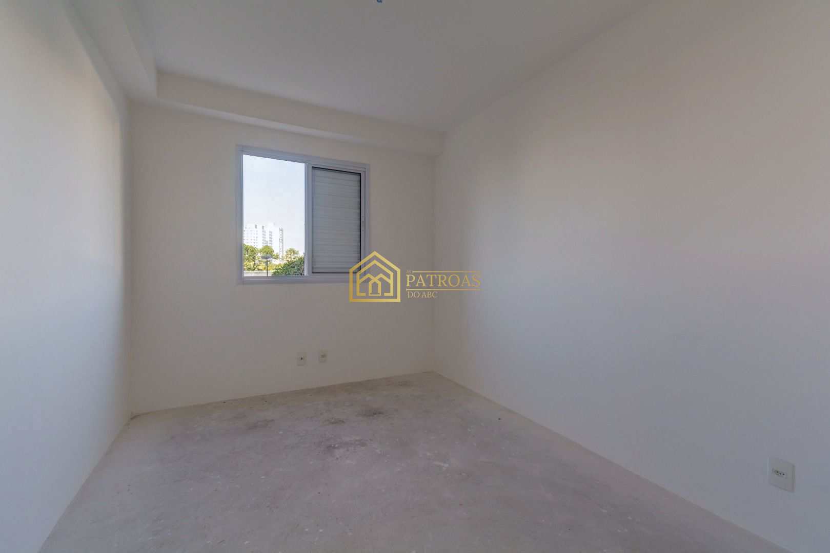 Apartamento à venda com 3 quartos, 84m² - Foto 2