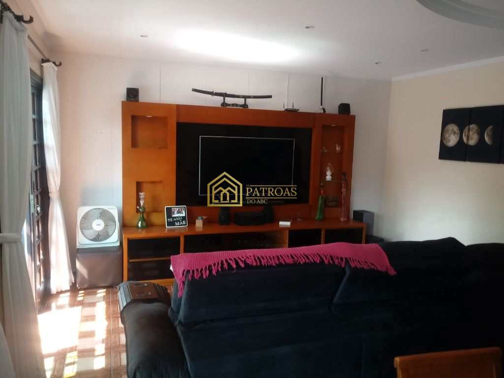 Sobrado à venda com 3 quartos, 266m² - Foto 1