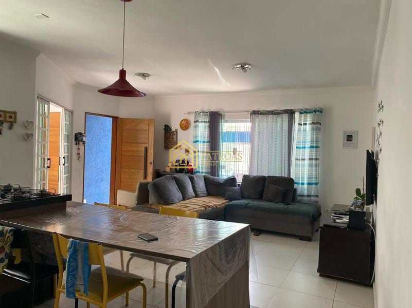 Casa à venda com 2 quartos, 185m² - Foto 9