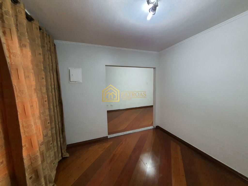 Casa à venda com 3 quartos, 141m² - Foto 2