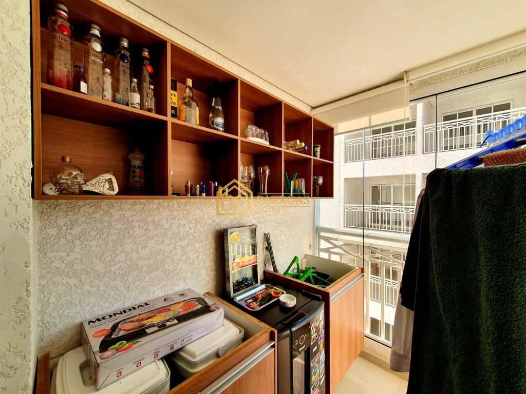 Apartamento à venda com 2 quartos, 68m² - Foto 6