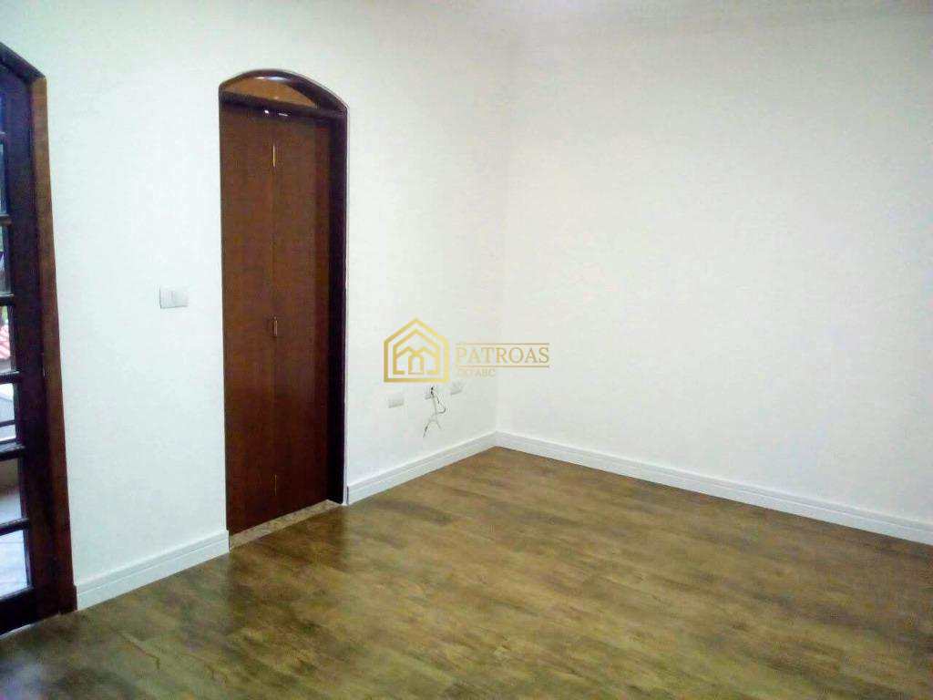 Sobrado à venda com 4 quartos, 180m² - Foto 6