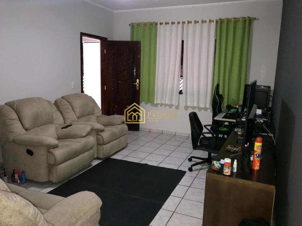 Sobrado à venda com 3 quartos, 210m² - Foto 1