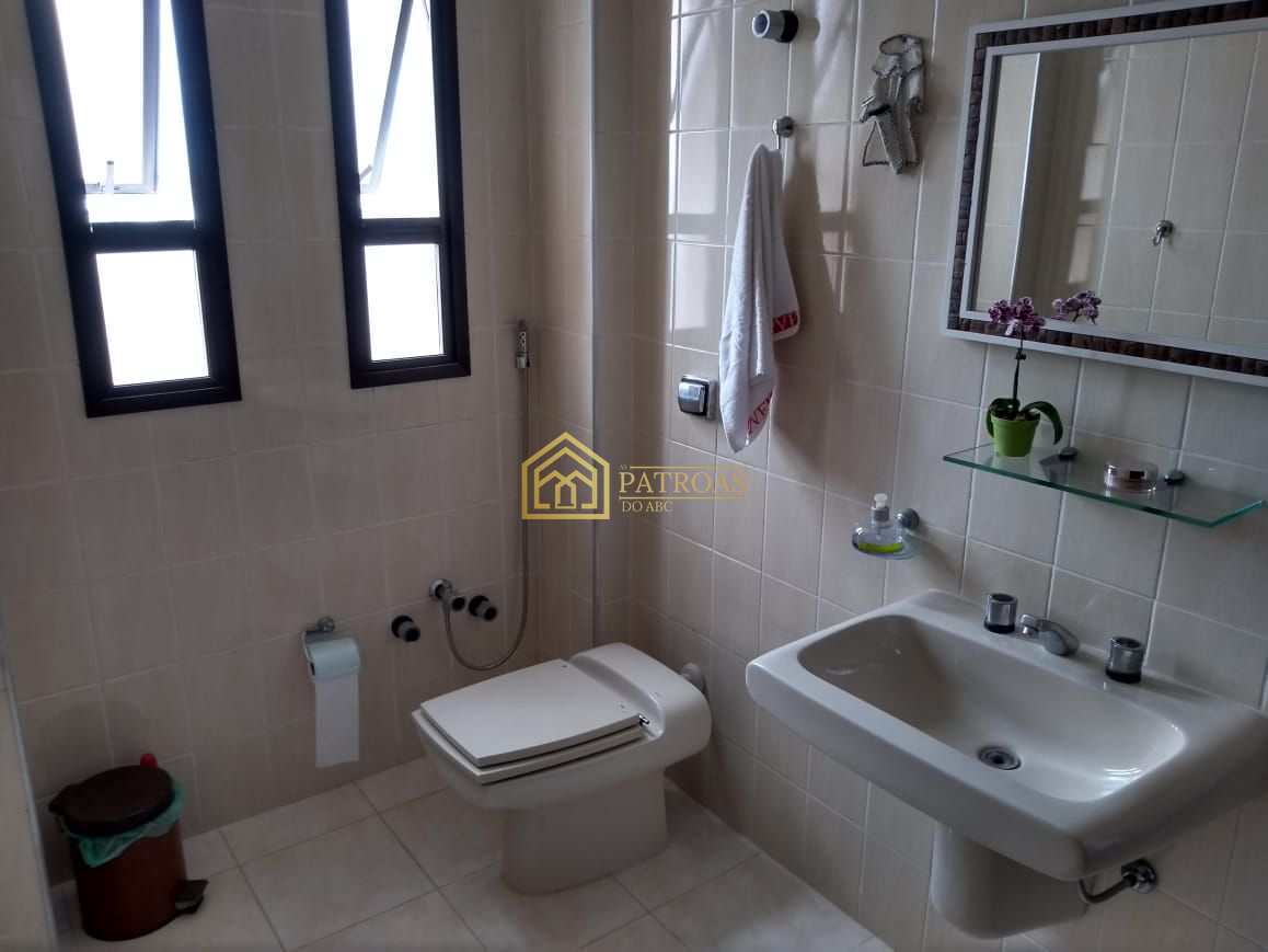 Apartamento à venda com 3 quartos, 140m² - Foto 19