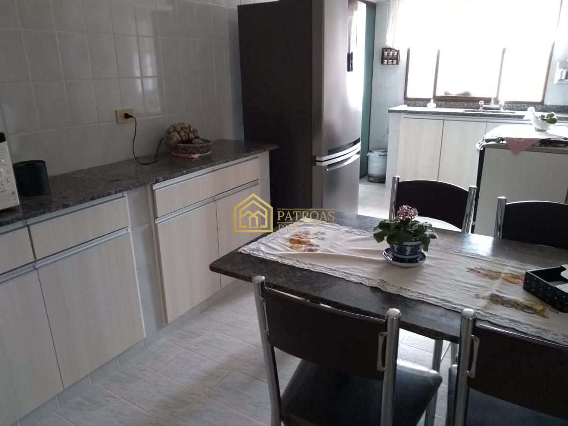 Apartamento à venda com 3 quartos, 140m² - Foto 6