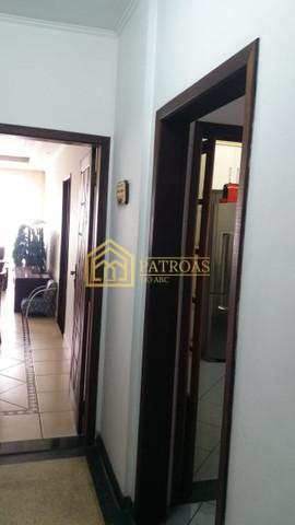 Apartamento à venda com 3 quartos, 140m² - Foto 4