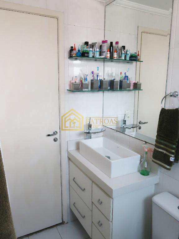 Apartamento à venda com 2 quartos, 64m² - Foto 5