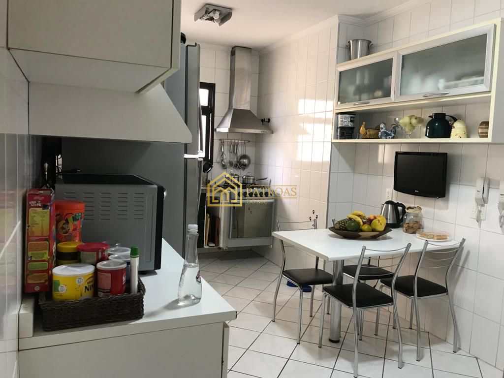 Apartamento à venda com 3 quartos, 130m² - Foto 7