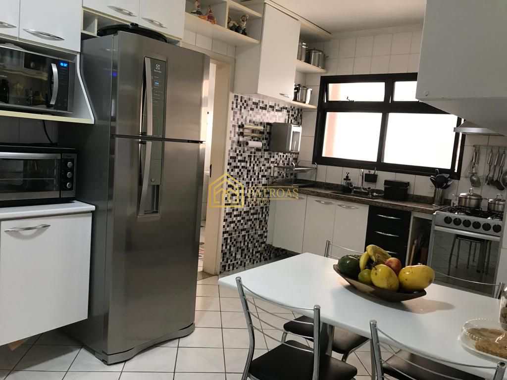 Apartamento à venda com 3 quartos, 130m² - Foto 5