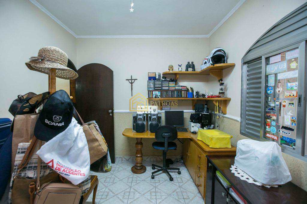 Sobrado à venda com 4 quartos, 274m² - Foto 39