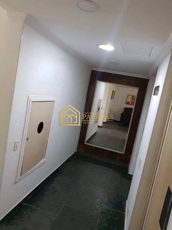 Apartamento à venda com 3 quartos, 80m² - Foto 1