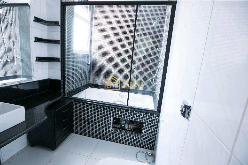 Apartamento à venda com 4 quartos, 188m² - Foto 14