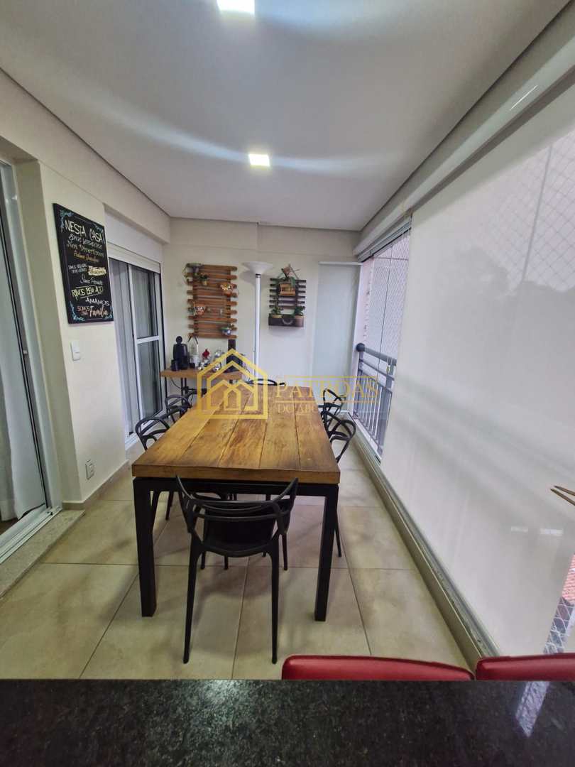 Apartamento à venda com 3 quartos, 116m² - Foto 2