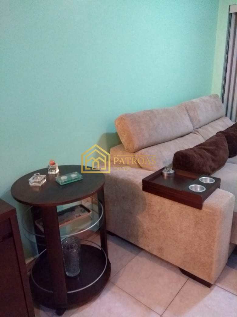 Apartamento à venda com 2 quartos, 68m² - Foto 3