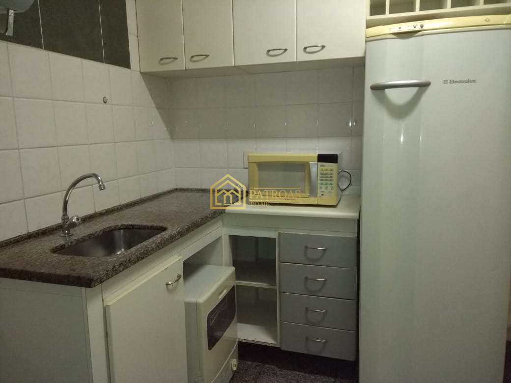 Apartamento à venda com 2 quartos, 68m² - Foto 5