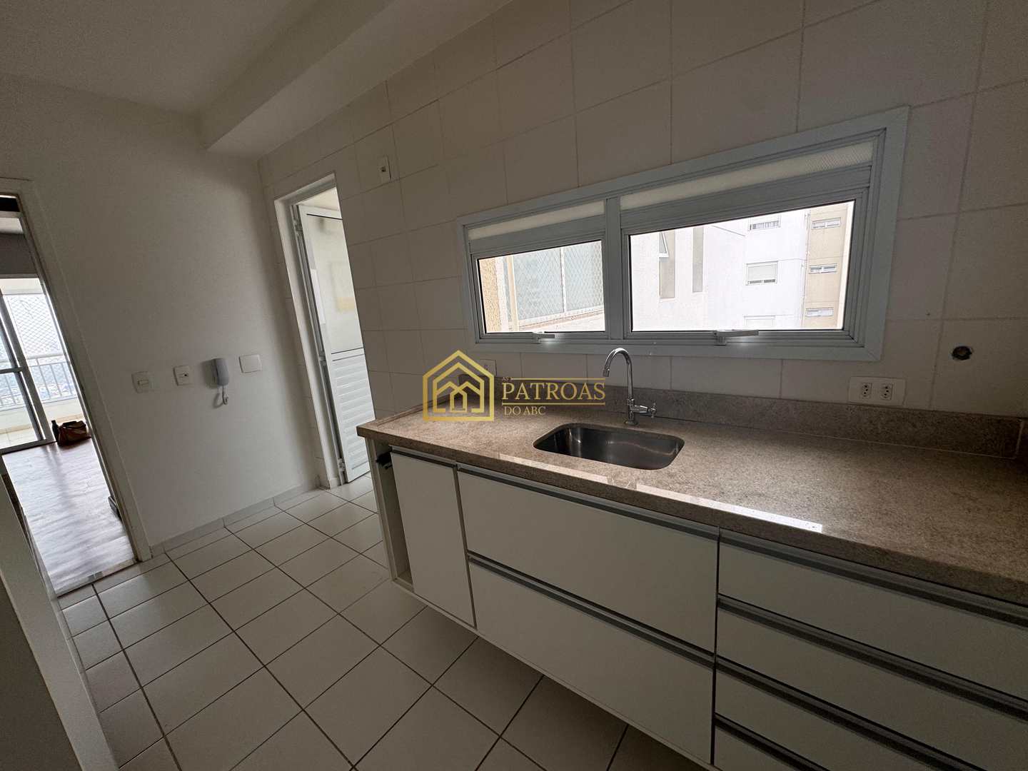 Apartamento para alugar com 2 quartos, 107m² - Foto 19