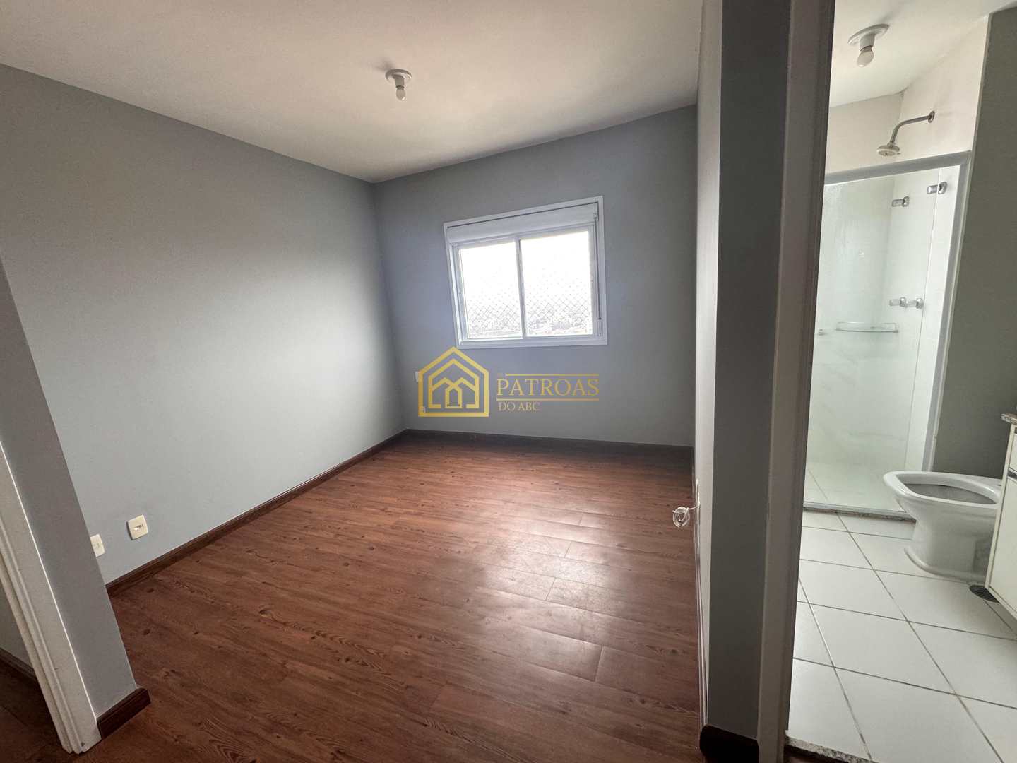 Apartamento para alugar com 2 quartos, 107m² - Foto 10