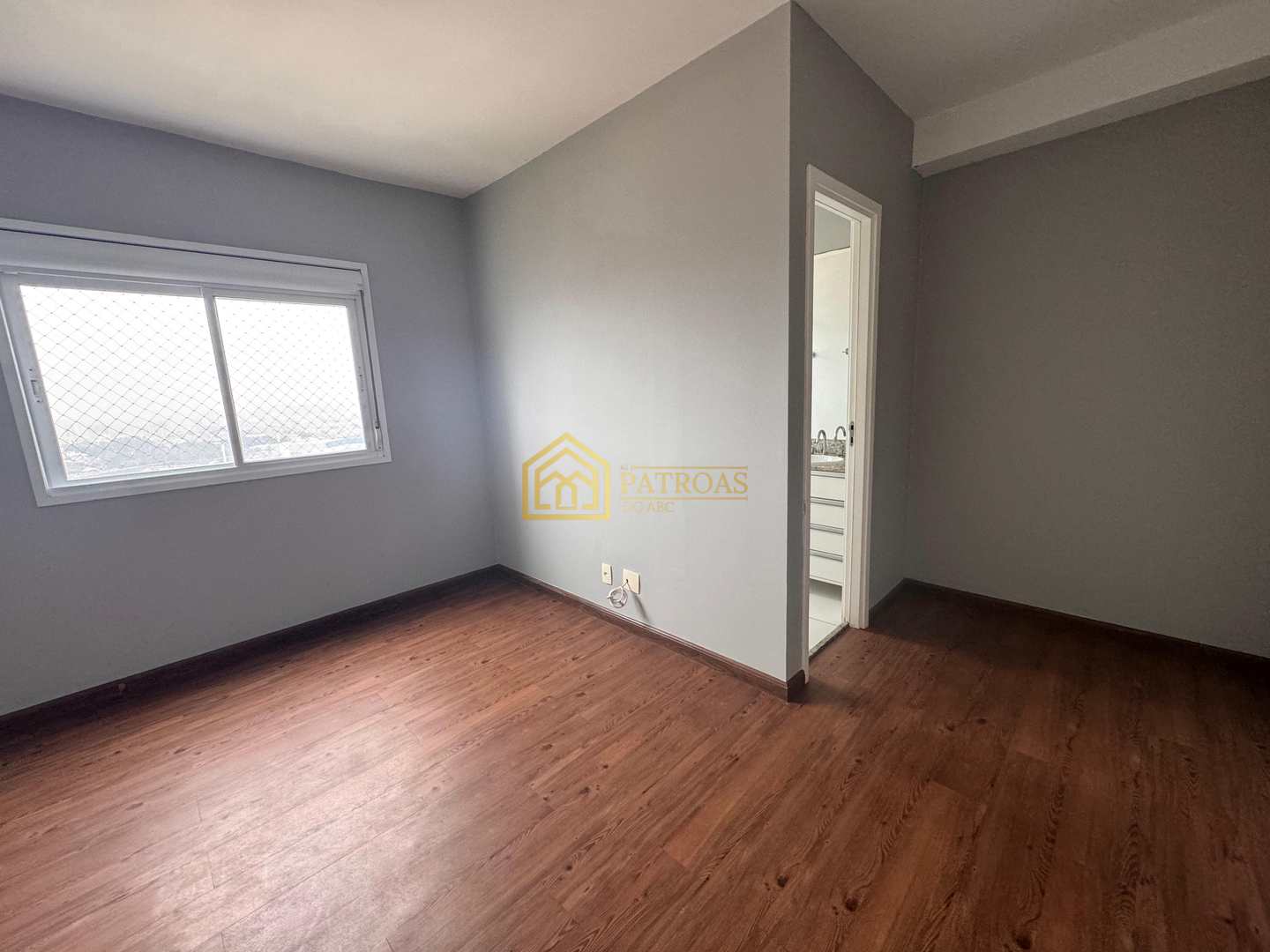 Apartamento para alugar com 2 quartos, 107m² - Foto 7