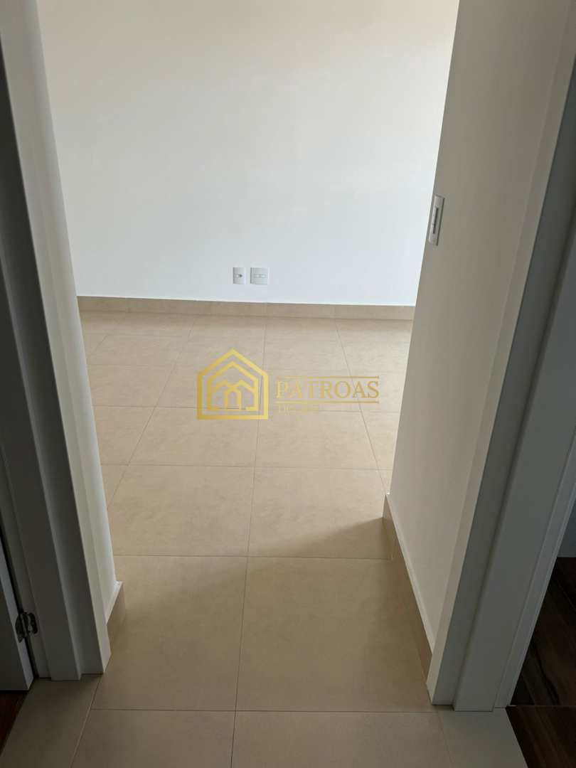 Apartamento à venda com 2 quartos, 55m² - Foto 2