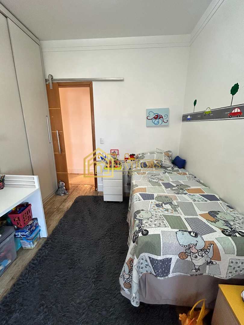 Apartamento à venda com 3 quartos, 116m² - Foto 13