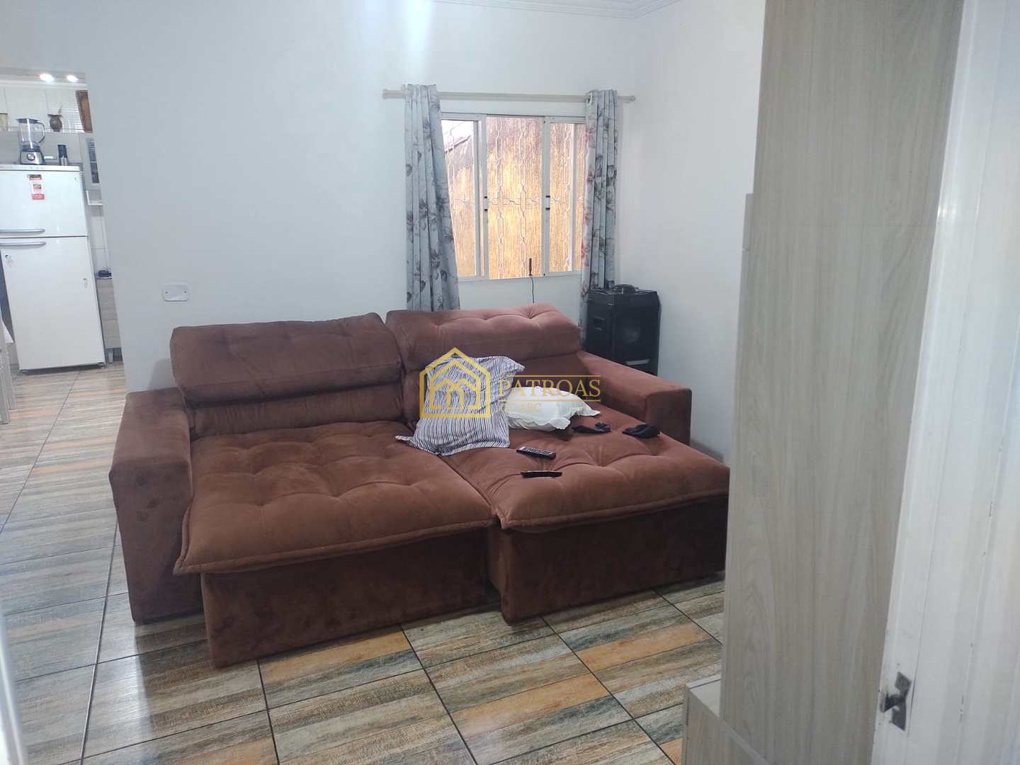 Sobrado à venda com 6 quartos, 150m² - Foto 2