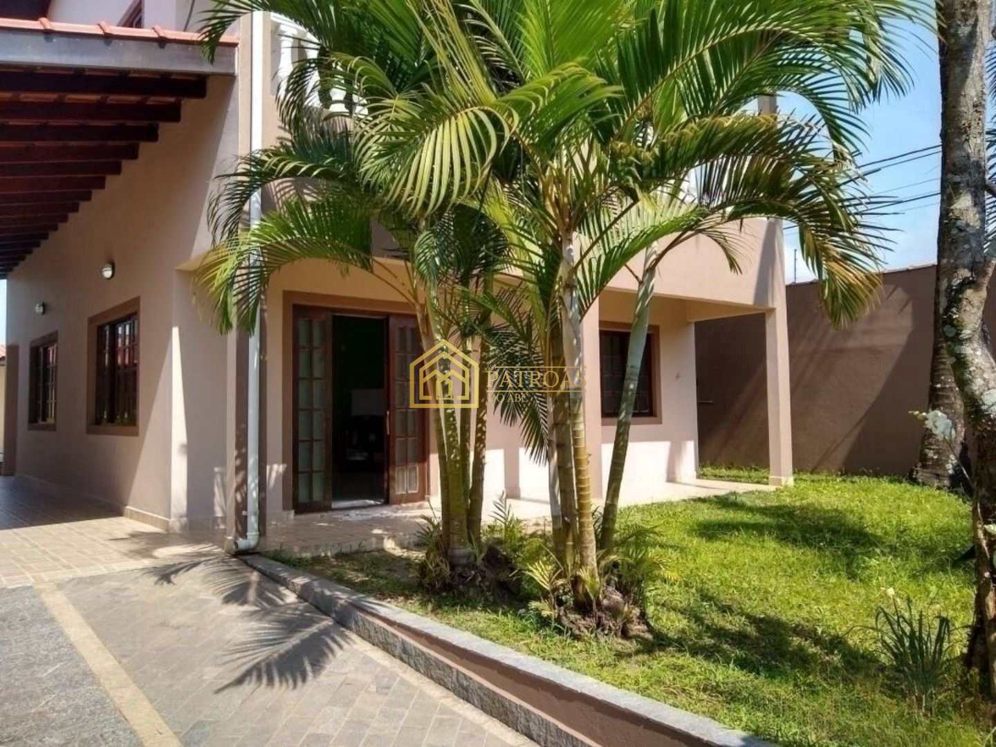 Sobrado à venda com 3 quartos, 222m² - Foto 2