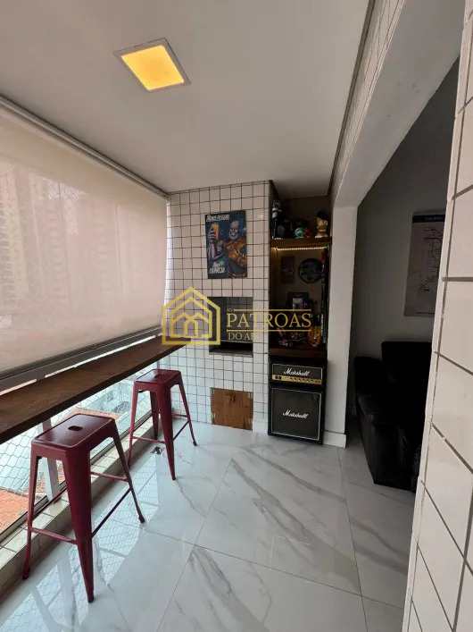 Apartamento à venda com 2 quartos, 70m² - Foto 7