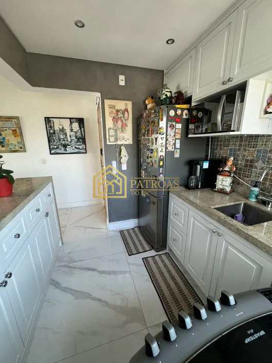 Apartamento à venda com 2 quartos, 70m² - Foto 23