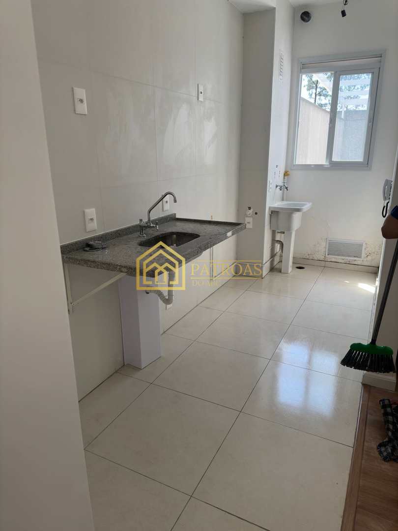 Apartamento à venda com 2 quartos, 110m² - Foto 3