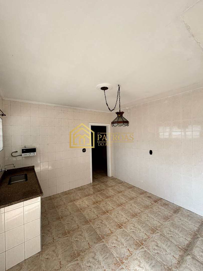 Apartamento à venda com 3 quartos, 140m² - Foto 18