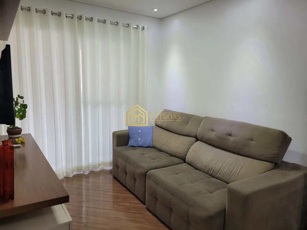 Apartamento à venda com 2 quartos, 70m² - Foto 3