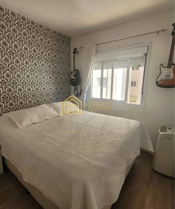 Apartamento à venda com 3 quartos, 93m² - Foto 4