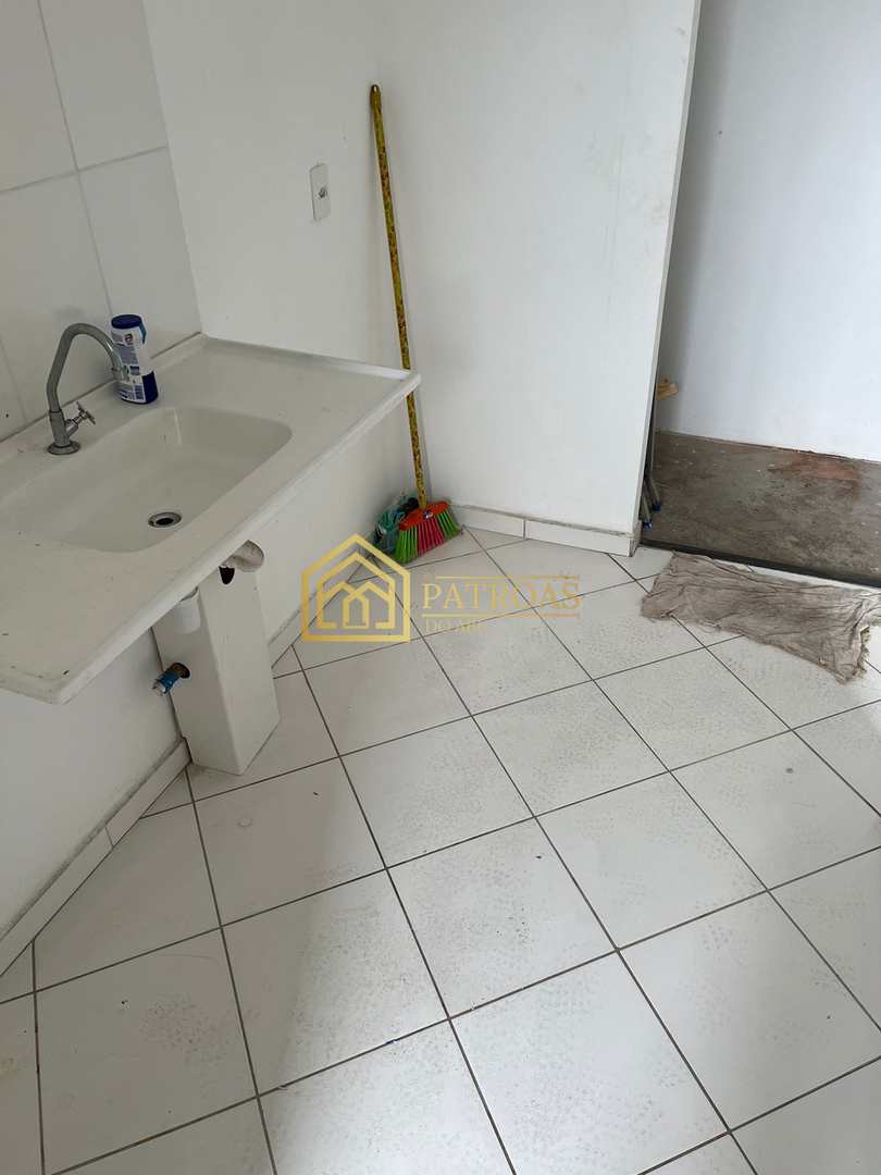 Apartamento à venda com 2 quartos, 44m² - Foto 8