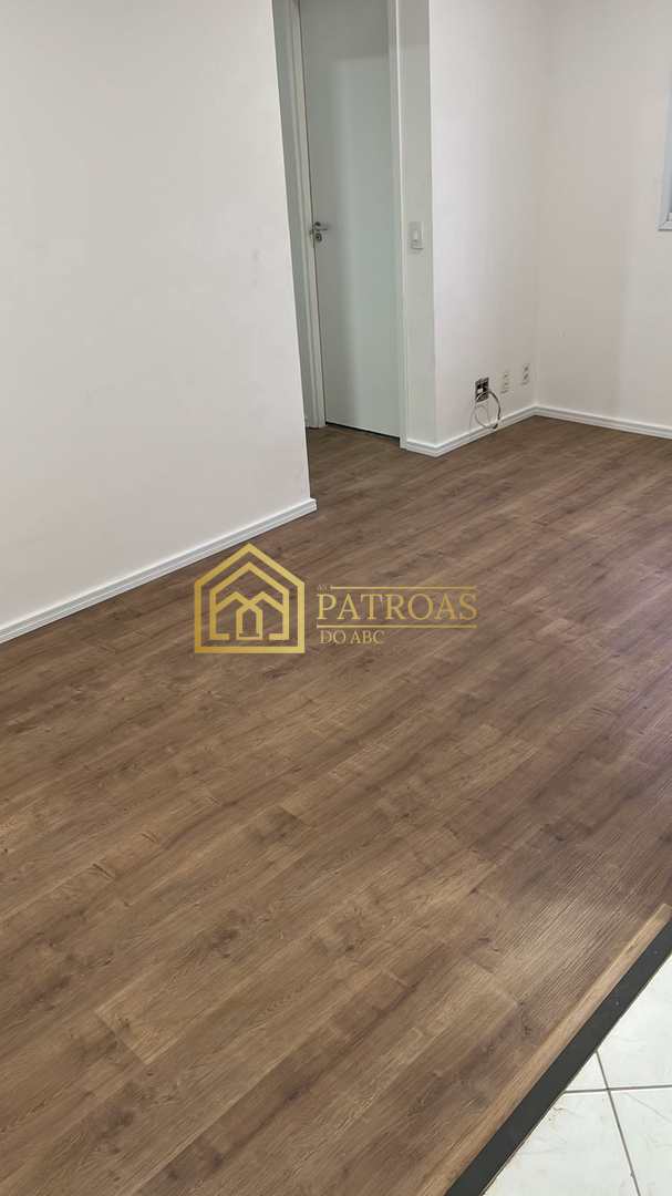 Apartamento à venda com 2 quartos, 44m² - Foto 2