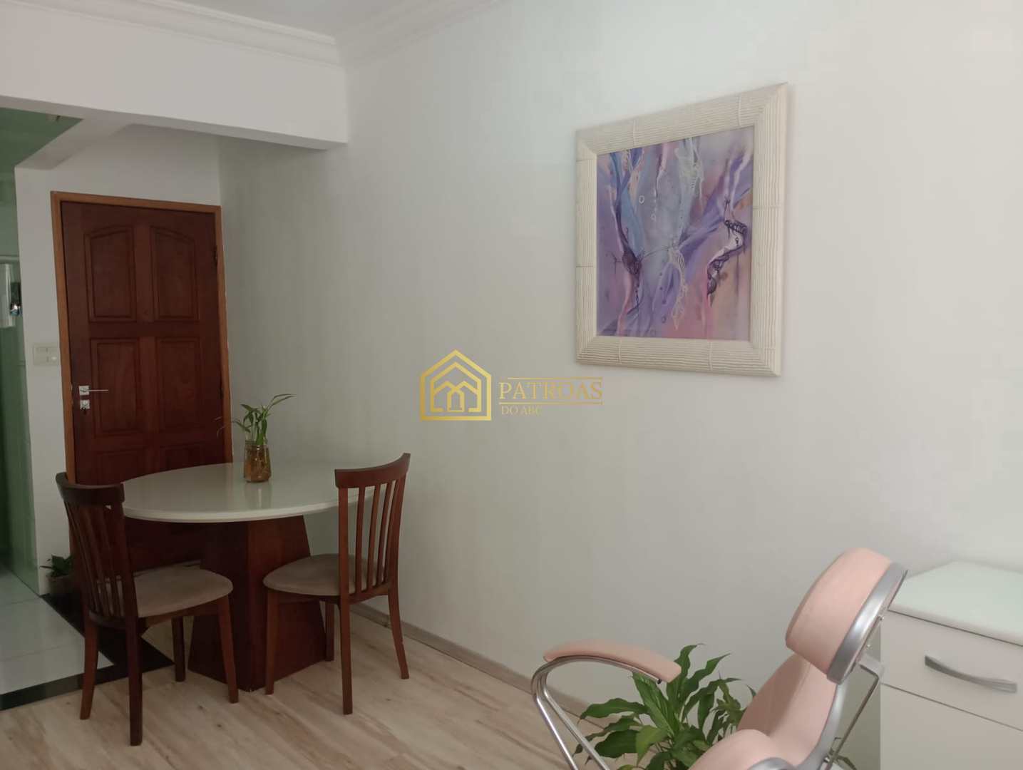 Apartamento à venda com 2 quartos, 56m² - Foto 1