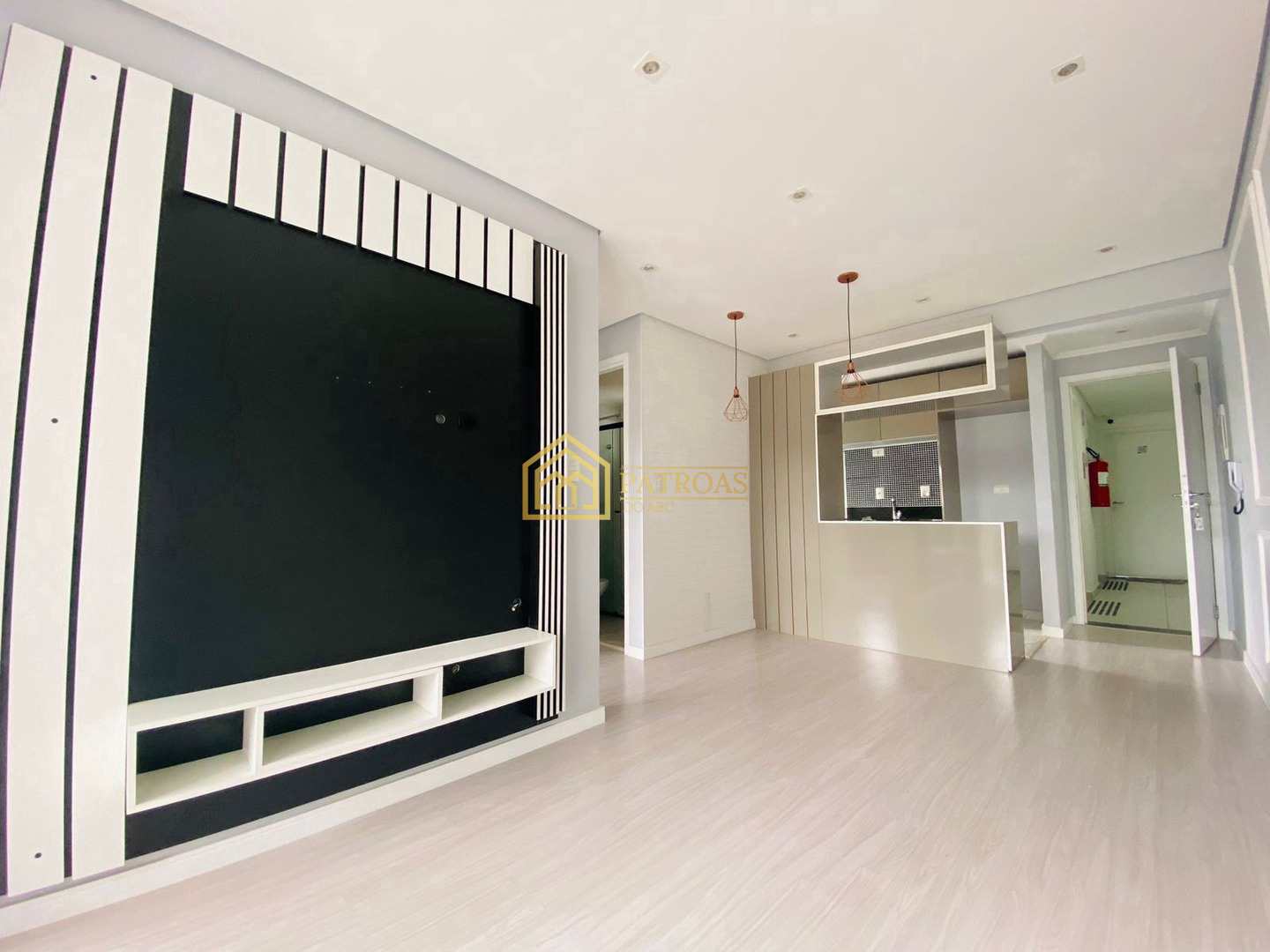 Apartamento para alugar com 2 quartos, 57m² - Foto 2