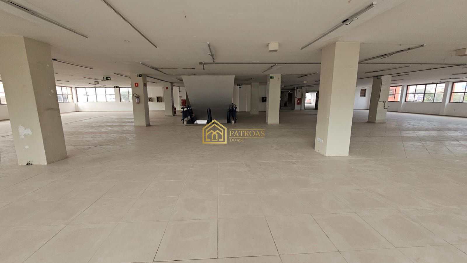 Prédio Inteiro para alugar, 3569m² - Foto 61