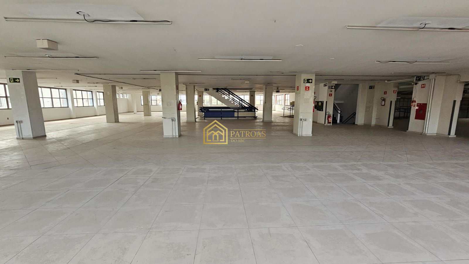 Prédio Inteiro para alugar, 3569m² - Foto 38