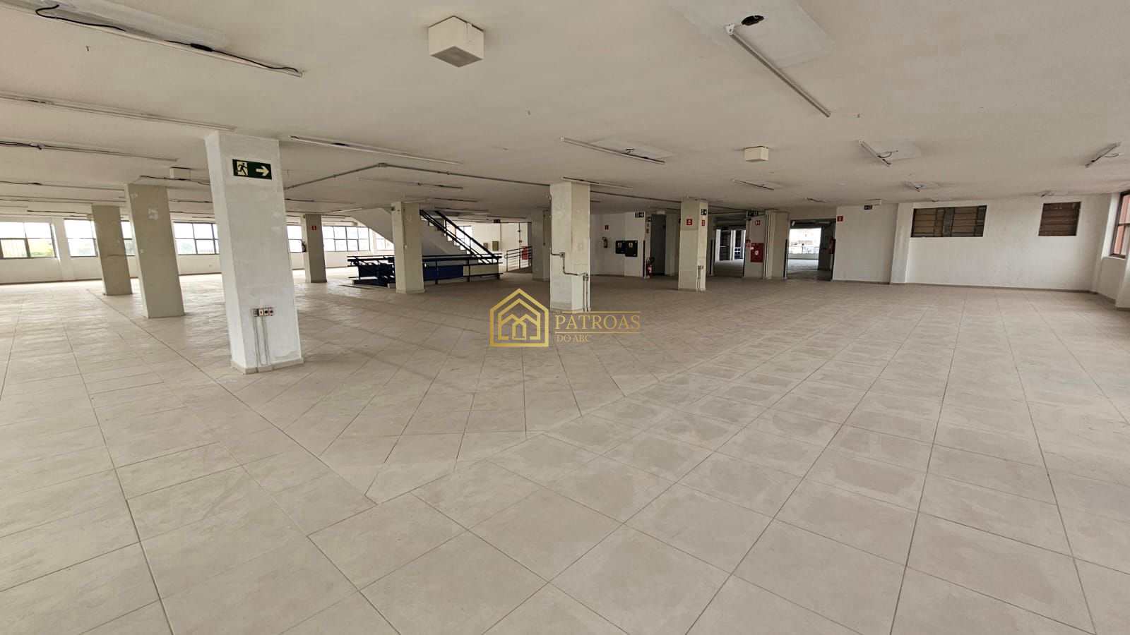 Prédio Inteiro para alugar, 3569m² - Foto 23