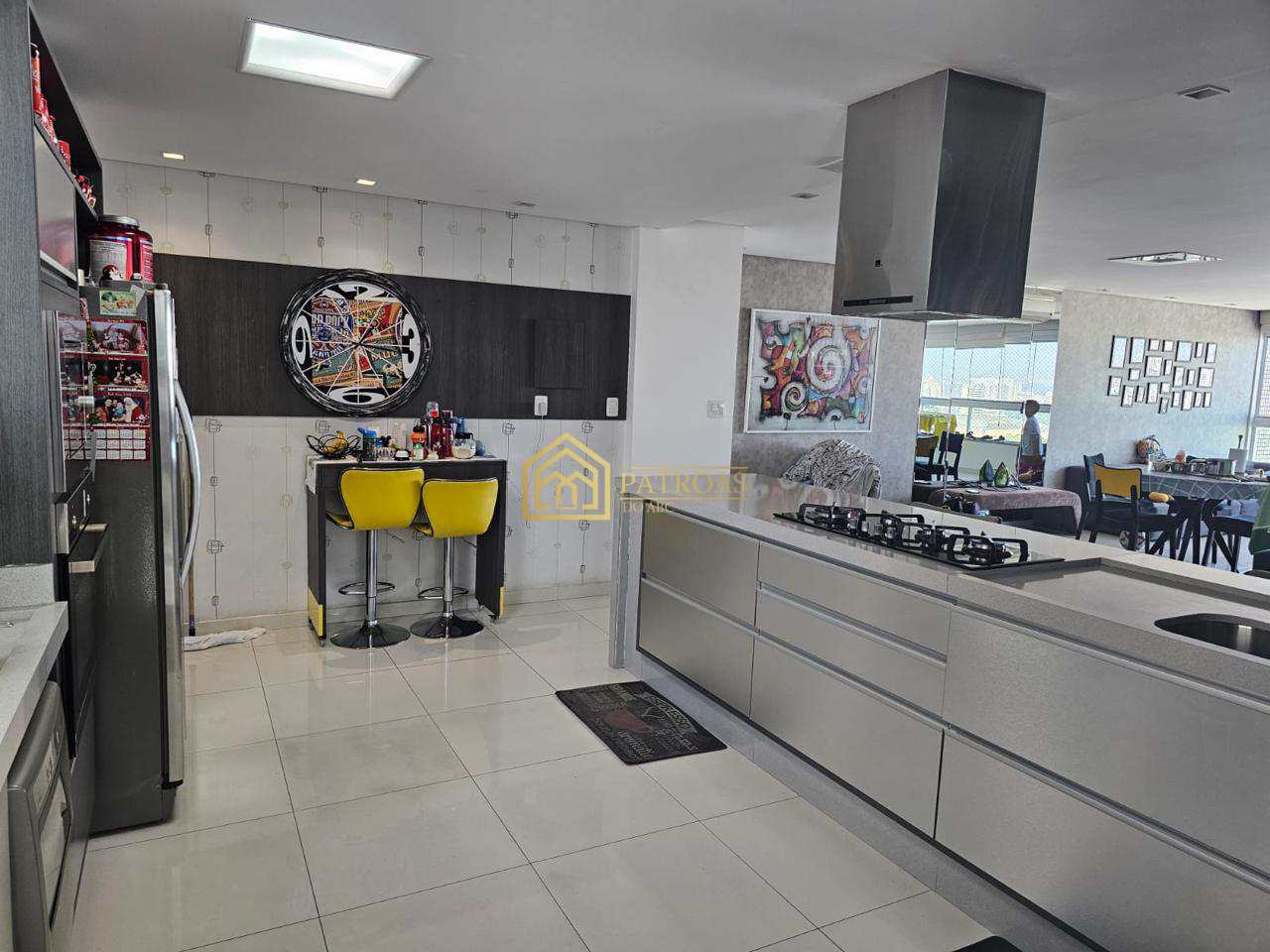 Apartamento à venda com 3 quartos, 150m² - Foto 9