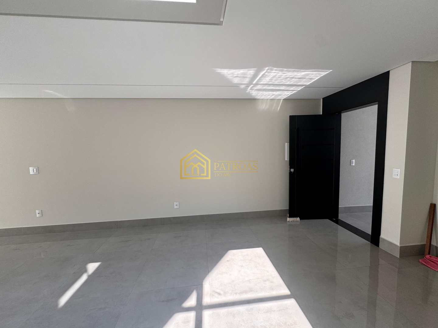 Sobrado à venda com 3 quartos, 165m² - Foto 3