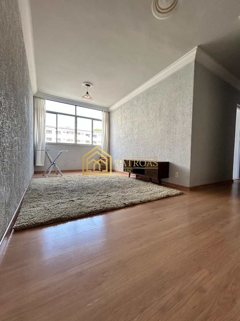 Apartamento à venda com 2 quartos, 68m² - Foto 2